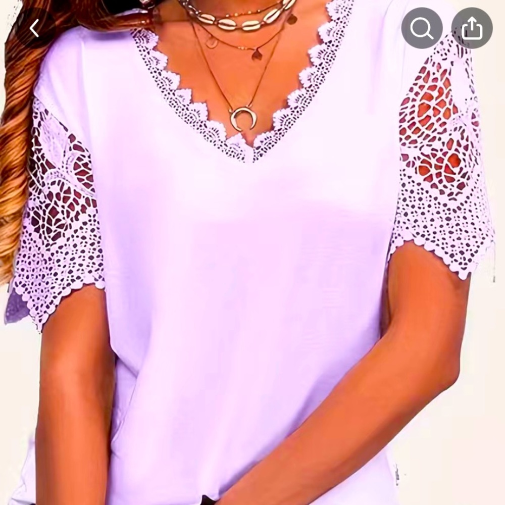 Violet V-neck t-shirt with crocheted lace sleeves and trim,Sz M, new in bag